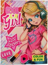 Cool Girl - kleur en stickerboek met 200 stickers