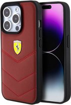 Ferrari Quilted Stitched Lines Back Case - Geschikt voor Apple iPhone 15 Pro Max (6.7") - Rood