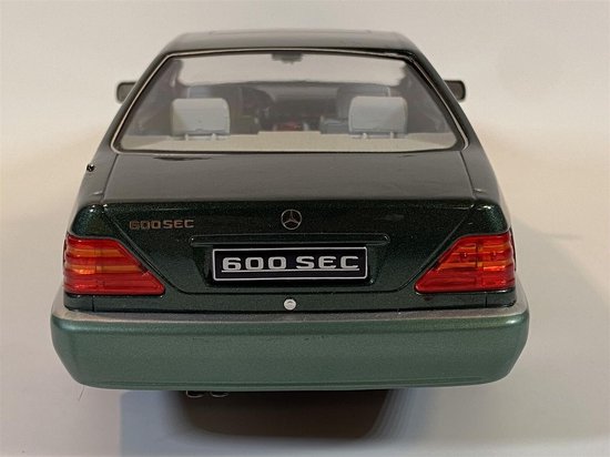 1992 Mercedes-Benz 600 SEC (Groen Metallic) (30 cm) 1/18 KK Scale