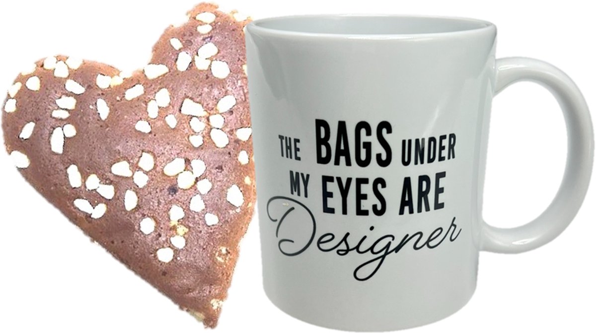 Gourmetfood -Koffiemok THE BAGS UNDER MY EYES ARE DESIGNER + peperkoek hart - kerstpakket - geschenk -