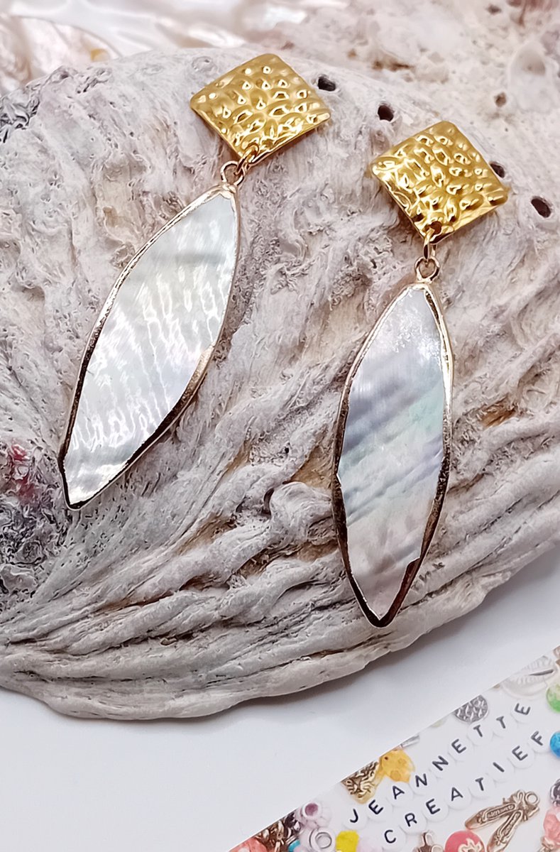 Jeannette-Creatief® - IBIZA Beach - Parelmoer Schelp - Oorhangers - Oorbellen - Schelpen -Bohemien - IBIZA Chic – Boho Chic – Bohemian – Bohemien - Ibiza Style - IBIZA Chic – Boho Chic – Bohemian – Bohemien - Boho Chic – Mermaidcore