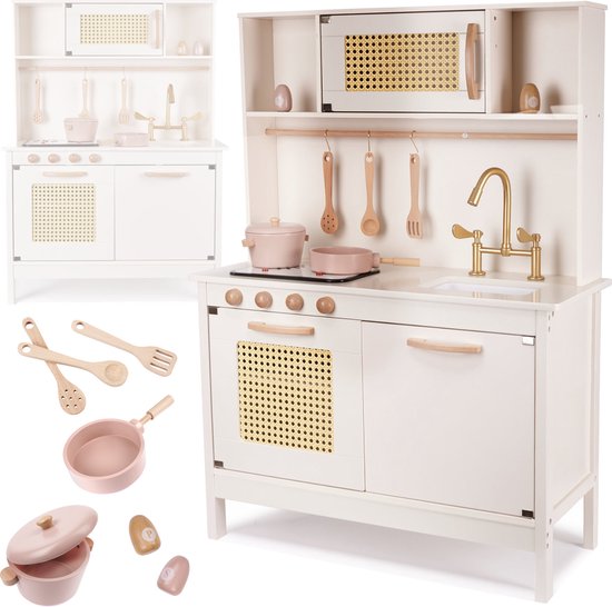 Witte speelkeuken met roze potten, gouden kraan en rotan details. Inclusief houten keukengerei.