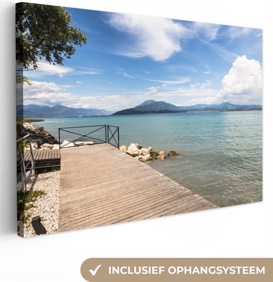 Une jetée en bois au lac de Garde clair en Italie 60x40 cm - Tirage photo sur toile (décoration murale salon / chambre)