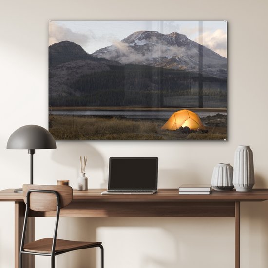 MuchoWow® Peinture sur verre 120x80 cm - Peinture sur verre acrylique - Une tente jaune dans une zone de montagne - Photo sur verre - Peintures