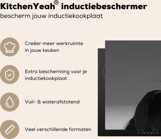 KitchenYeah® Inductie beschermer 81.2x52 cm - Paard - Dieren - Manen - Zwart - Kookplaataccessoires - Afdekplaat voor kookplaat - Inductiebeschermer - Inductiemat - Inductieplaat mat