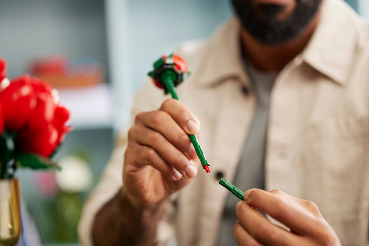 LEGO Icons Rozenboeket - Botanical Collection - 10328 — afbeelding 20