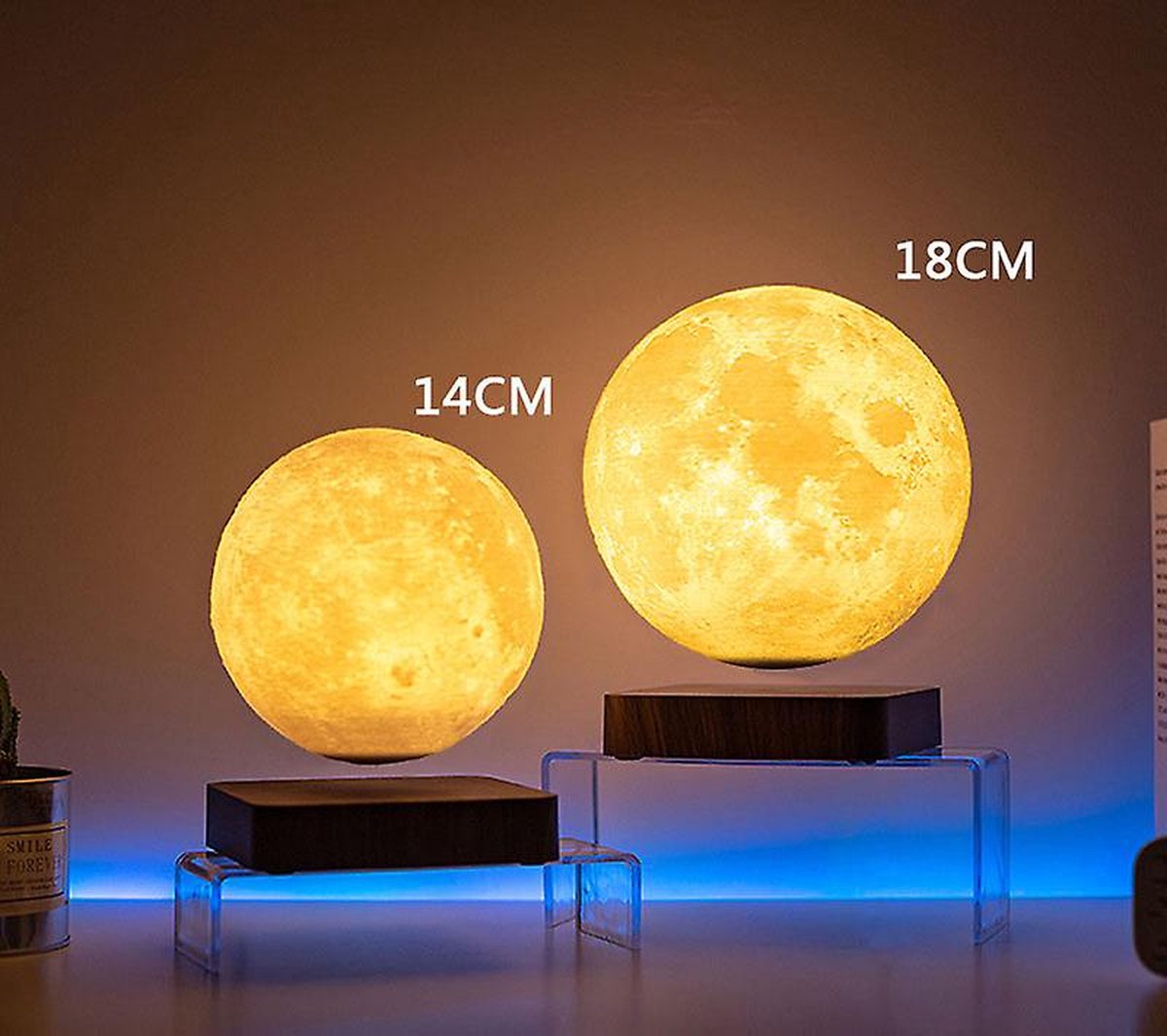 Romantique Lampe Lune en Lévitation par Gingko Design - MaxiTendance