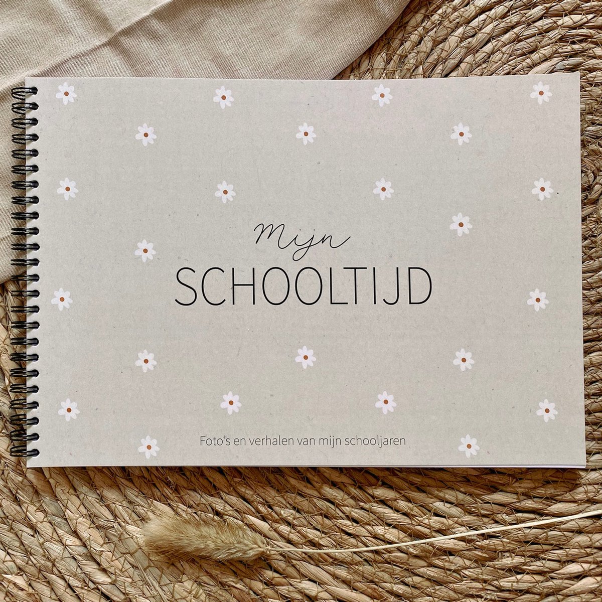 Writemoments - Schoolfotoboek 'Mijn schooltijd' - madelief - schoolfoto's - schoolfoto album - schoolfoto invulboek