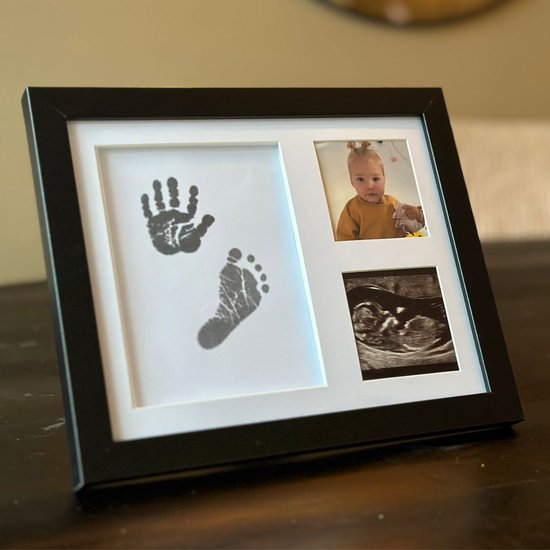 Helofa Fotolijst met Inktafdruk – Baby Voet en Hand Inkt Afdruk – Zwart Fotolijstje – Kraamcadeau Lijstje en Babyshower – Gipsbuik – Lijst - Helofa