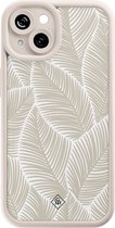 Casimoda® hoesje - Geschikt voor iPhone 13 - Palmy Leaves Beige - Effen telefoonhoesje met lensbescherming - TPU - Backcover - Bruin/beige