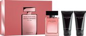 Narciso Rodriguez for Her Musc Noir Rose Giftset - 50 ml eau de parfum spray + for Her 50 ml showergel + for Her 50 ml bodylotion - cadeauset voor dames