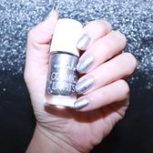 Essence cosmic lights nail polish 01 Welcome to the universe