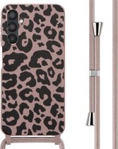 iMoshion Hoesje Geschikt voor Samsung Galaxy A25 Hoesje Met Koord - iMoshion Siliconen design hoesje met koord - Roze / Animal Pink