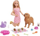 Barbie met Hond en Puppy's
