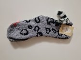 Sokken Kat - Kattensok met kattenstaart - Anti slip - Korte sokken - Grijs vlek - Unisex Maat 32-39 cat - dier - huisdier - cadeau - kado - geschenk - gift - verjaardag - feestdag
