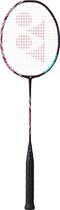 Yonex Astrox 100 ZZ Kurenai badmintonracket - topframe - zwart/rood