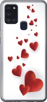 Geschikt voor Samsung Galaxy A21s hoesje - Een illustratie van een pad van hartjes - Siliconen Telefoonhoesje