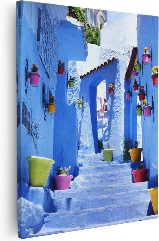 Artaza - Canvas Schilderij - Blauwe Huizen met Bloempotten in Chefchaouen, Marokko - 40x50 - Foto Op Canvas - Canvas Print