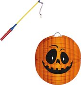 Ronde lampion 22 cm pompoen met lampionstokje - Halloween trick or treat lampionnen versiering
