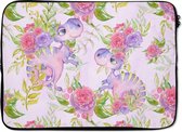 Laptophoes 13 inch - Dinosaurussen - Bloemen - Kinderkamer - Meisjes - Kinderen - Roze - Meid - Laptop sleeve - Binnenmaat 32x22,5 cm - Zwarte achterkant