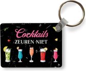 Sleutelhanger - Cocktail - Groen - Rood - Uitdeelcadeautjes - Plastic - Vaderdag cadeau - Geschenk - Cadeautje voor hem - Tip - Mannen
