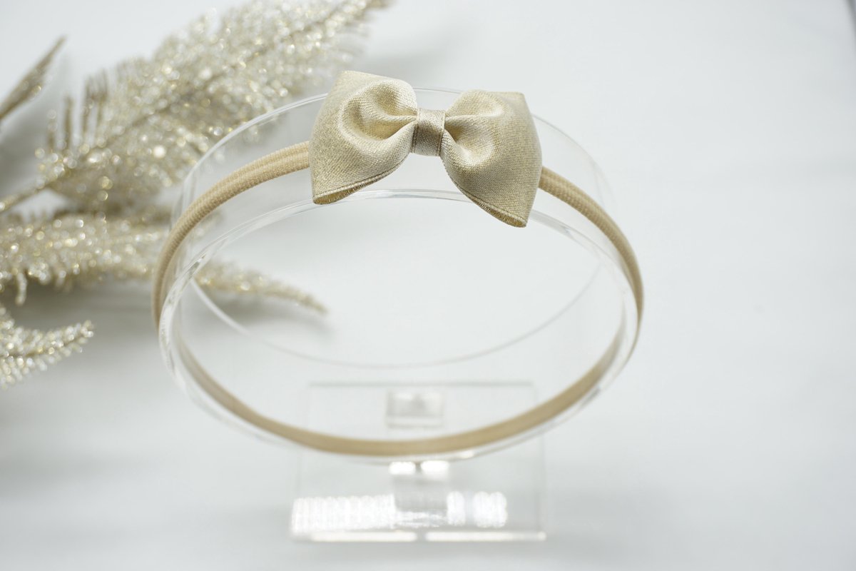 Haarband Nylon met baby strik - Antiek wit 028 - Haarstrik – Kerst strik - Glitter haarstrik - Bows and Flowers