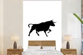 Behang - Fotobehang Zwart-witte illustratie van een stier - Breedte 195 cm x hoogte 300 cm