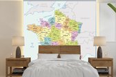 Behang - Fotobehang Kleurrijke kaart van Frankrijk - Breedte 220 cm x hoogte 220 cm
