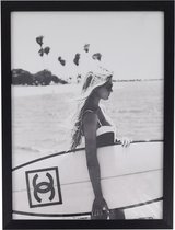 Schilderij | Chanel | surfplank | ZwartWit | Art Collection International | 33 x 43 CM | Schilderij met Lijst | Fotoschilderij | Poster Chanel | Foto Schilderij | Glasschilderij | Woondecorat