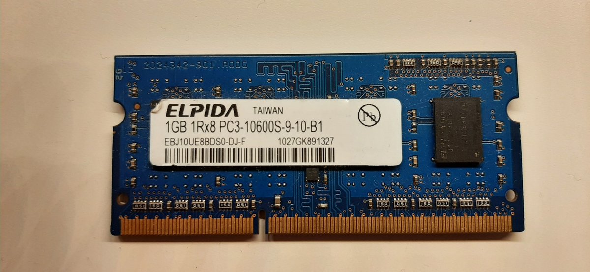 elpida 1 GB DDR3 s0dimm 1Rx8 model : PC3-10600S-9-10-B1 laptop geheugen