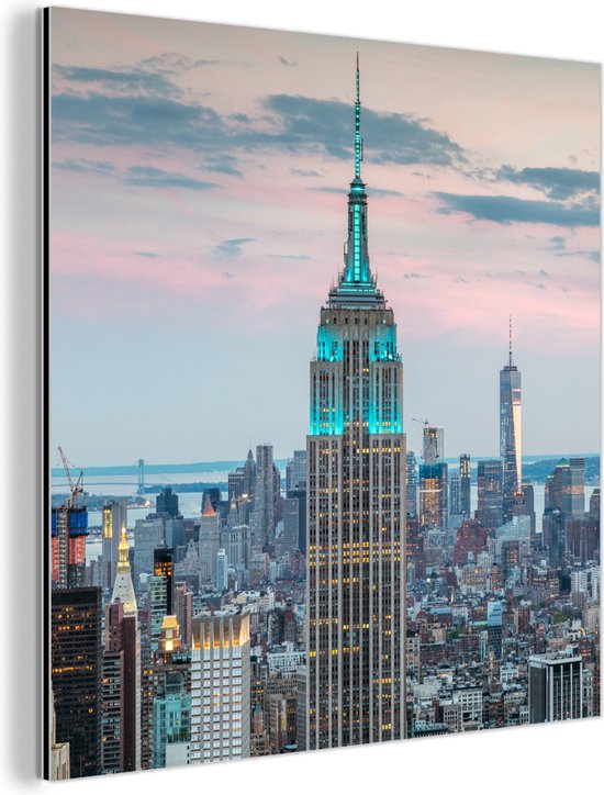 Wanddecoratie Metaal - Aluminium Schilderij Industrieel - Het Empire State Building verlicht in New York - 90x90 cm - Dibond - Foto op aluminium - Industriële muurdecoratie - Voor de woonkamer/slaapkamer
