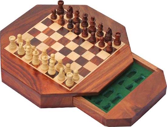 Afbeelding van het spel Achthoekig magnetisch schaakspel voor op reis 18 x 18 x 3,5 cm