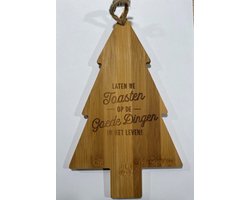 Borrelplankje kerst met tekst Laten we toasten op de goede dingen in het leven!