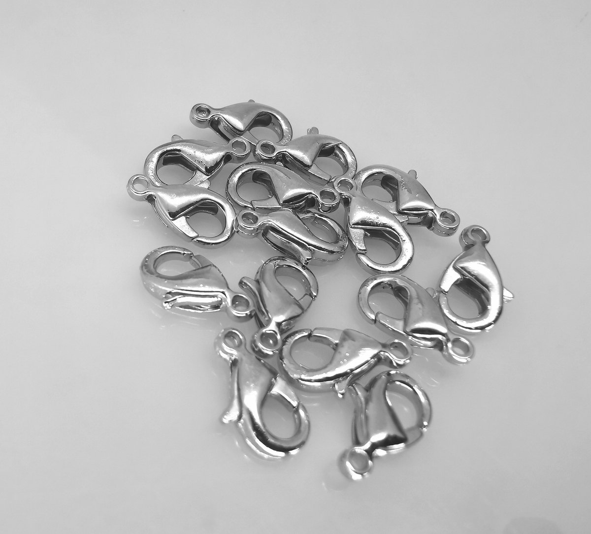 15 x Karabijnsluiting, antiek zilverkleur, L 10 x 5 mm, voor sieraden maken.