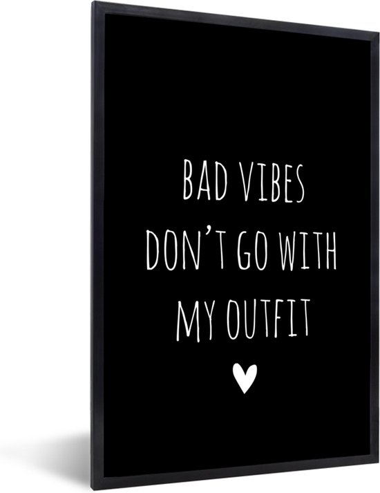 Cadre photo avec affiche - Citation anglaise "Bain vibes don't go with my outfit" avec un cœur sur fond noir - 60x90 cm - Cadre pour affiche