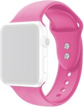 By Qubix Siliconen sportbandje - Lichtroze - Dubbele druksluiting - Geschikt voor Apple Watch 42 - 44 - 45 - Ultra - 49mm - Compatible Apple watch