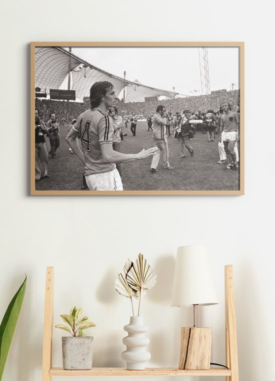 Affiche sous cadre en bois - Johan Cruijff - # 14 World Cup Final - Voetbal - 50x70 cm - Zwart- Wit - Ajax