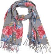 Een comfortabele en zachte sjaal met een mooie print van goudgeelkleurige kettingen en rode/roze bloemen op een grijze ondergrond. De print op de sjaal kan afwijken van de foto. Vo
