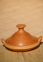 Handgemaakte Marokkaanse aardewerken tajine - Noord-Afrikaanse tajine - Marokkaanse keuken - aardewerken tajine