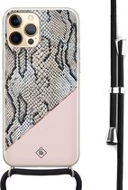 iPhone 12 hoesje met koord - Snake print roze | Apple iPhone 12 crossbody case | Zwart, Transparant | Slangenprint