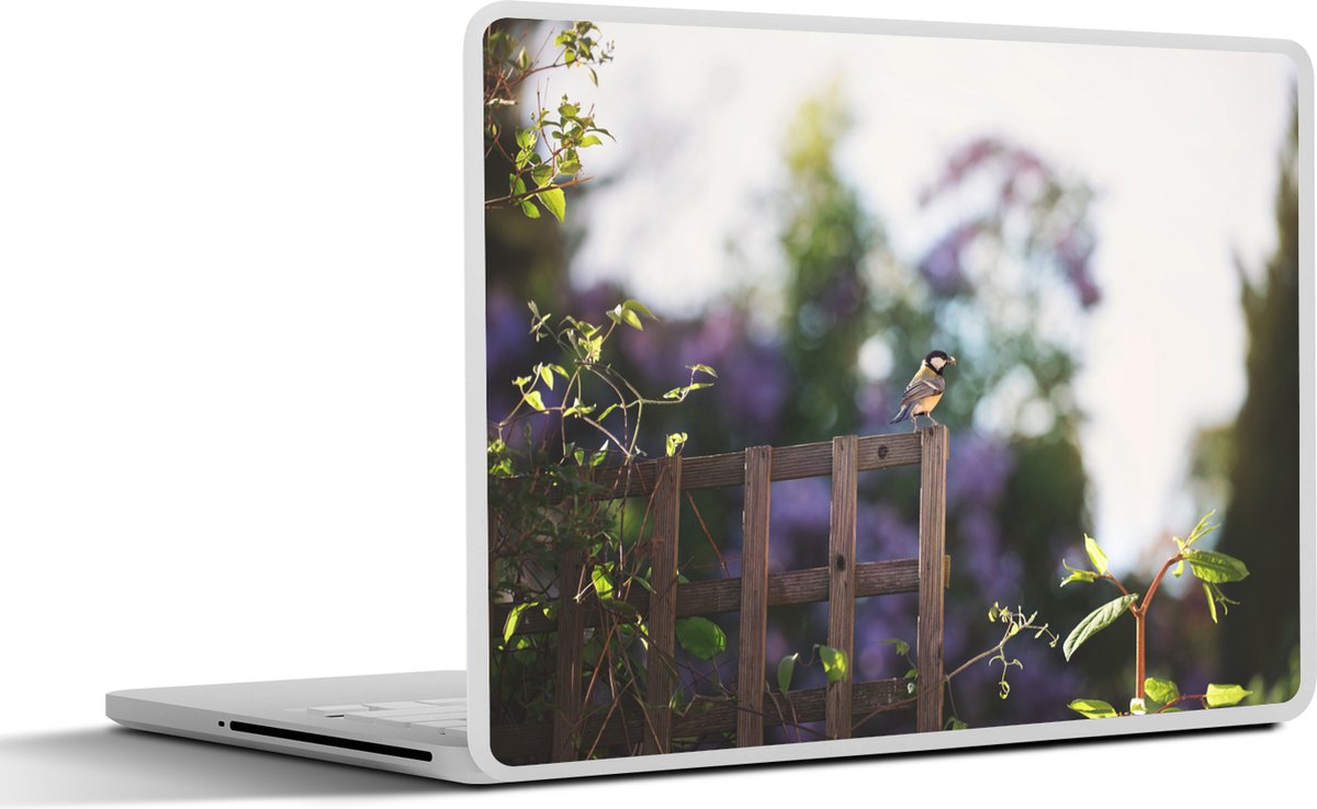 Afbeelding van product SleevesAndCases  Laptop sticker - 14 inch - Koolmees op een houten hek