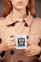 Peace Love Dogs Keramische Mok, Grappige Koffiemokken, Cadeau Mok Voor Hondenliefhebbers, Unieke Cadeaus Voor Haar, Cadeaus Voor Hem, D015-070W, 11oz,