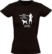 De Hond Doet Niks |  Dames T-shirt | Zwart | Waarschuwing | Hond | Huisdier | Dierendag