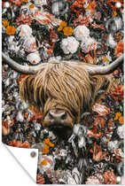 Tuinposter - Tuindoek - Tuinposters buiten - Schotse hooglander - Bloemen - Rozen - 80x120 cm - Tuin