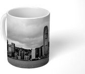 Mok - Stormwolken over skyline Hongkong - zwart wit - 350 ML - Beker