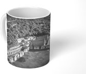 Mok - Luchtfoto van Choquequirao in Peru - zwart wit - 350 ML - Beker