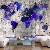 Zelfklevend fotobehang - Kaart van de wereld, Inktvlekken op betonnen muur, premium print