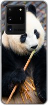 Geschikt voor Samsung Galaxy S20 Ultra hoesje - Reuzepanda - Bamboe - Bladeren - Siliconen Telefoonhoesje