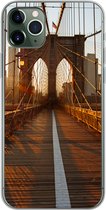 Geschikt voor iPhone 11 Pro Max hoesje - Brooklyn Bridge in New York tijdens zonsondergang - Siliconen Telefoonhoesje