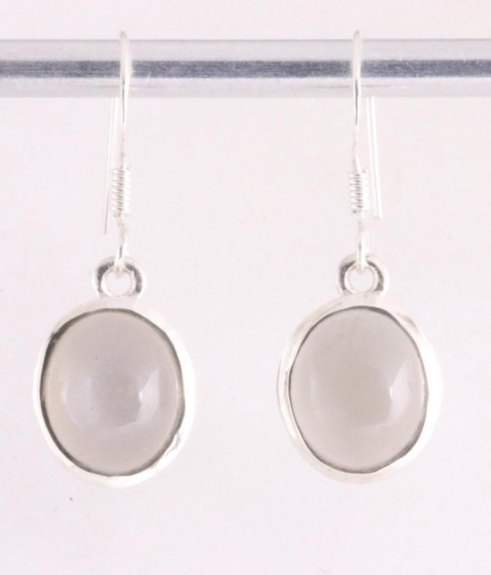 Fijne ovale zilveren oorbellen met grijze maansteen